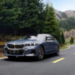 「新型BMW「5シリーズ・セダン」、「i5」を中国市場に導入。中国専用開発のビジネスセダンはホイールベースを延長」の2枚目の画像ギャラリーへのリンク