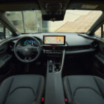 「新型トヨタC-HR PHEVが欧州市場に登場！ オール・エレクトリックな日常走行を実現」の8枚目の画像ギャラリーへのリンク