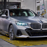 「BMW、ドイツ・ディンゴルフィング工場にて新型5シリーズ・ツーリングの生産を開始」の5枚目の画像ギャラリーへのリンク