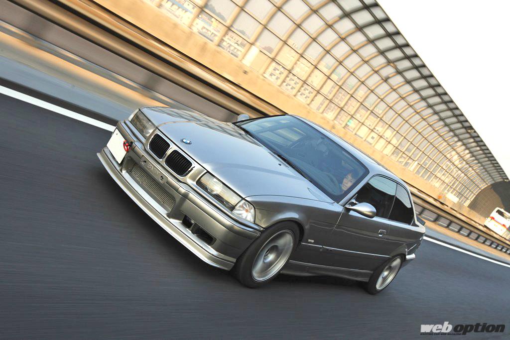 「「格上のM3と真っ向勝負！」BMW318iS(E36)ボルトオンターボ仕様の衝撃」の6枚目の画像