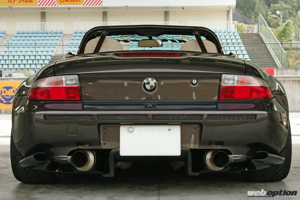 「「BMWのZ3にロータリーエンジンは異色すぎる！」 国産チューンドと真っ向勝負する欧州オープンスポーツ」の13枚目の画像