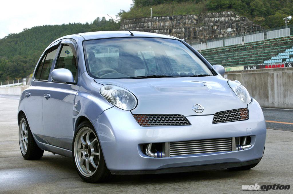 これぞ現代版のマーチスーパーターボだ K12型の1 4lエンジンにスーパーチャージャーとターボを装着 Web Option ウェブ オプション