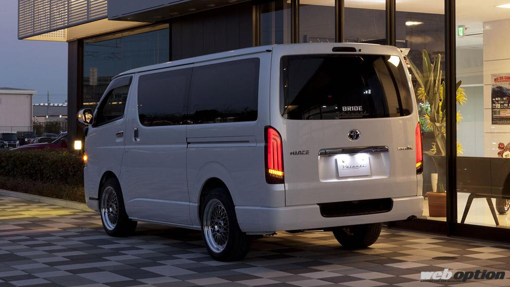 高級感溢れるウェルカムアクション付き ヴァレンティからハイエース用の4型デザイン新作テール登場 Web Option ウェブ オプション 高級感溢れるウェルカムアクション付き ヴァレンティからハイエース用の4型デザイン新作テール登場 Web Option ウェブ オプション