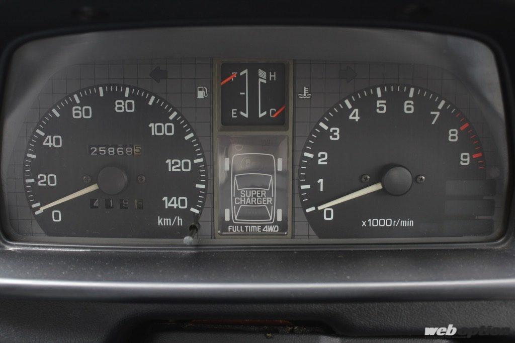 「「生産期間わずか10ヵ月の超レアモデル」 レックスVXスーパーチャージャー4WDに乗った!!」の4枚目の画像