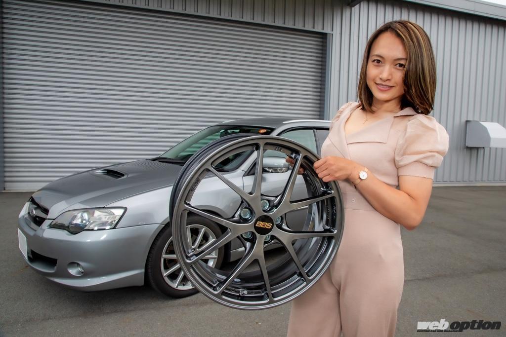 BBSホイールって本当に凄いの?」RI-Aを『いとうりな』がガチで試す