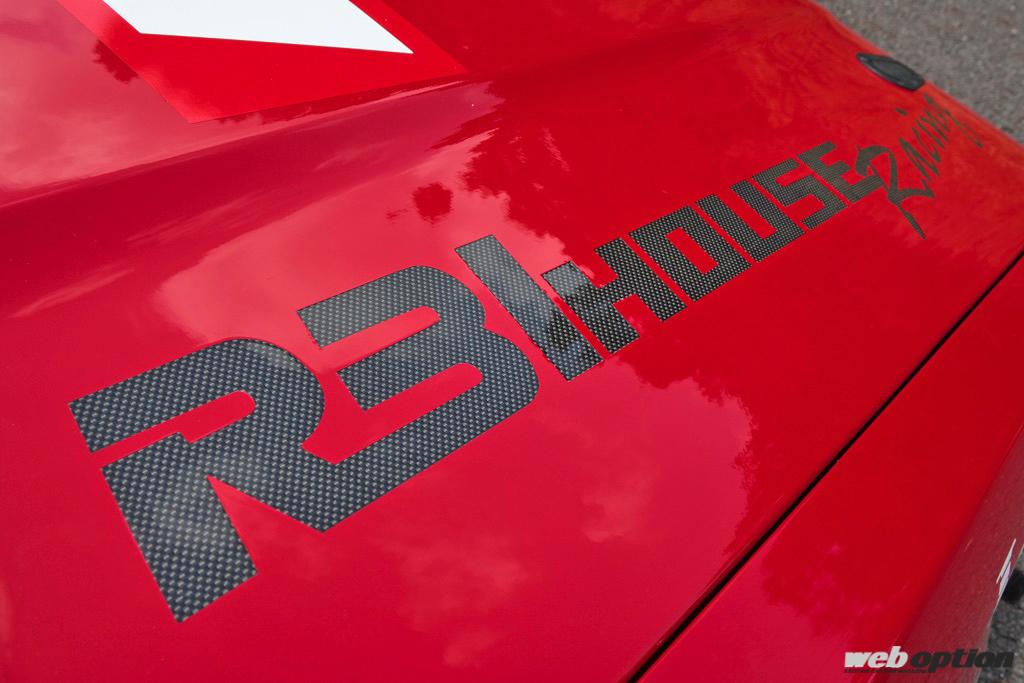 「「これぞR31スカイラインの正統レーシングスタイル」スーパーGTのモチュールオーテックGT-R風カラーが似合いすぎ！」の3枚目の画像