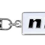 「NISMOファン大歓喜!?」名車ロゴが高品質なメタルキーホルダーとして登場！ - 220201tyscbnNISMO(1997)