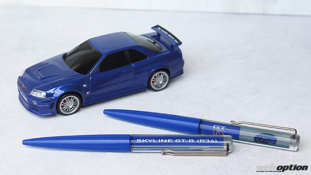 「「傾けると車体カラーが変わる!?」R34 GT-R仕様のフローティングペンが新登場！」の3枚目の画像