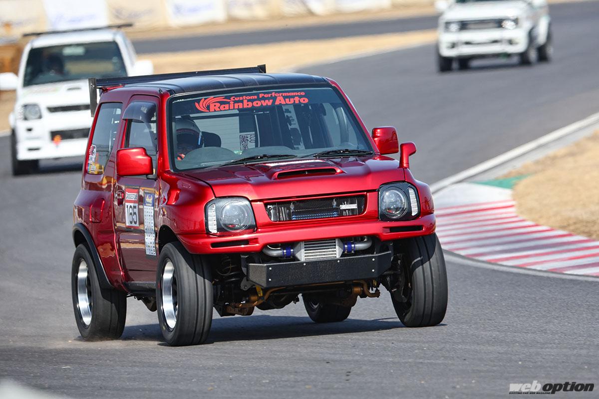 ジムニーの遊び方は無限大だ！」180馬力の強心臓で筑波サーキットを  