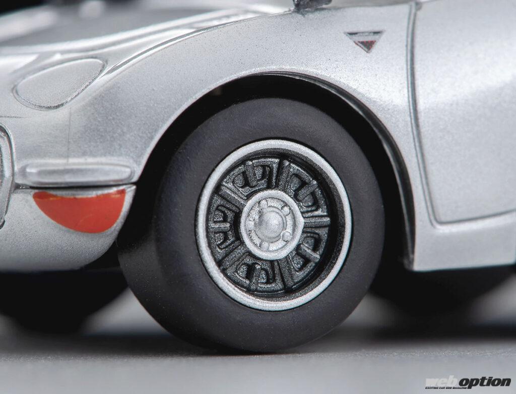 「「伝説の国産スポーツカーを可愛くデフォルメ！」トヨタ2000GT後期の超精巧なチョロQが登場」の13枚目の画像