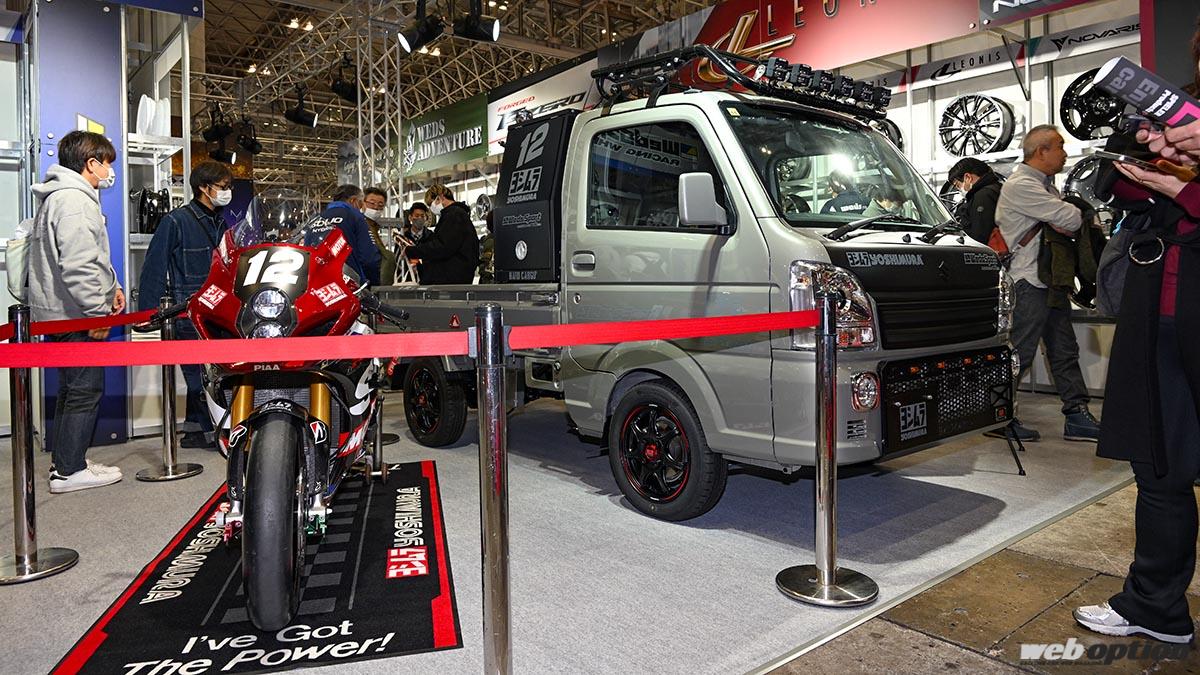 「「ウェッズとヨシムラが電撃コラボ！」軽自動車向けのヨシムラ仕様ホイール誕生【東京オートサロン2024】」の1枚めの画像