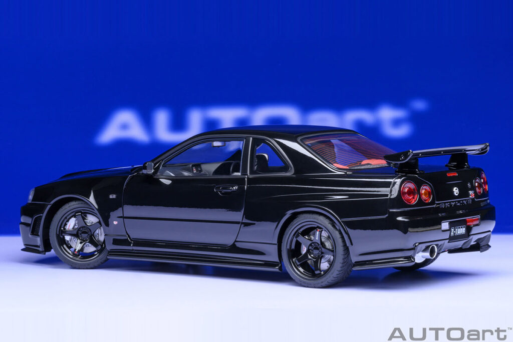 「「これが模型って信じられる!?」伝説のR34スカイラインGT-R『Z-tune』がスケールモデル化！」の14枚目の画像