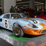 「「ほとばしる学生魂」ホンダビートでフォードGT40を完全再現!?【大阪オートメッセ2024】」の1枚目の画像ギャラリーへのリンク