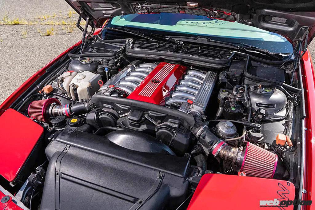 「「V12エンジン搭載の初代BMW850iをスタンス仕様へ」オーナーの20年越しの想いが結実！」の3枚目の画像