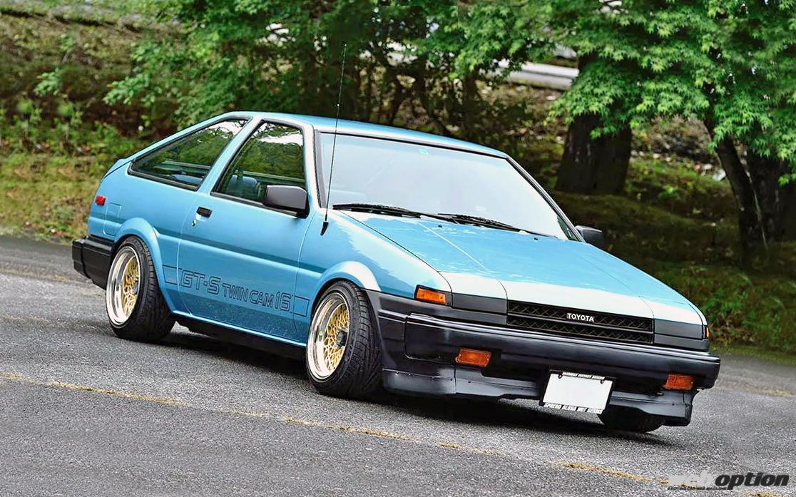 「「超貴重な左ハンドル北米仕様のAE86を捕獲！」USDMフリークのファイナルアンサー」の1枚めの画像