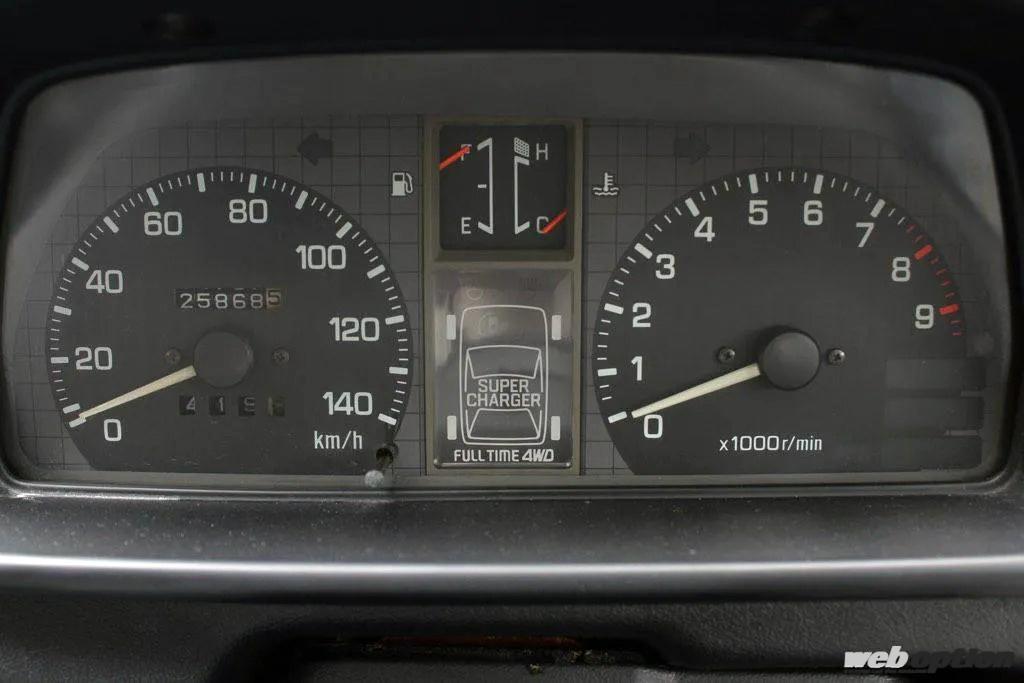 「「生産期間わずか10ヵ月の超レアモデル」 レックスVXスーパーチャージャー4WDに乗った!!」の1枚目の画像