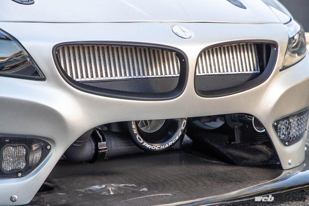 「「BMWのGT3マシンにメルセデス製V12をスワップ！」これでも公道仕様・・・だと!?」の5枚目の画像