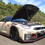 「「フジツボの人気アイテムが適合拡大！」R32＆R35用チタンボンネットステー登場！」の3枚目の画像ギャラリーへのリンク