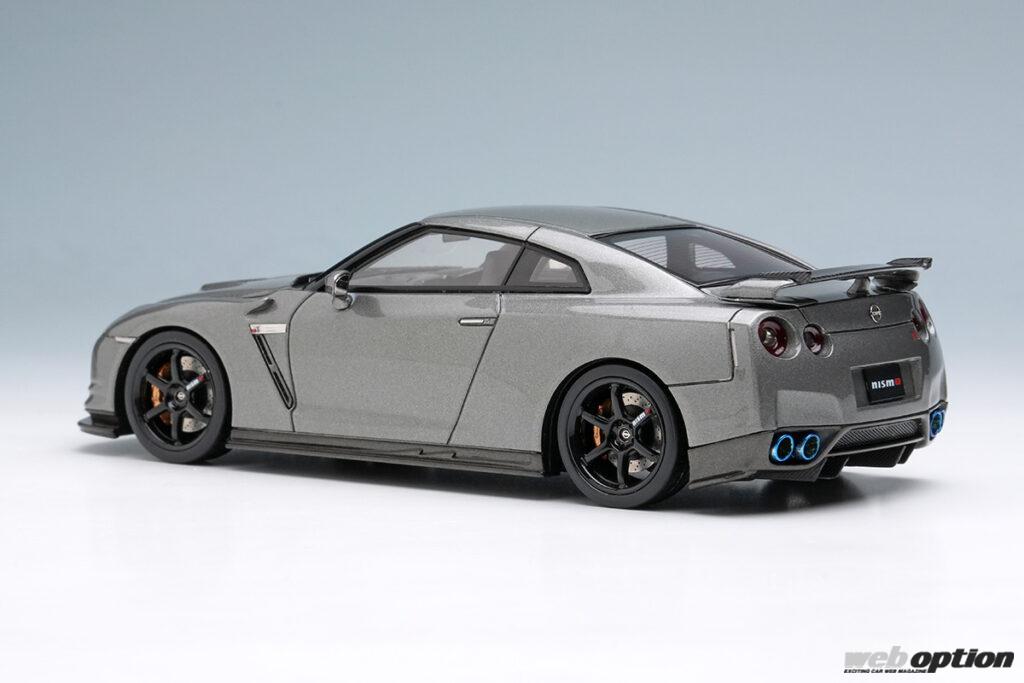 「「2008年仕様と2013年仕様の2モデル展開！」メイクアップからニスモR35GT-R『CRS』スケールモデル登場！」の3枚目の画像