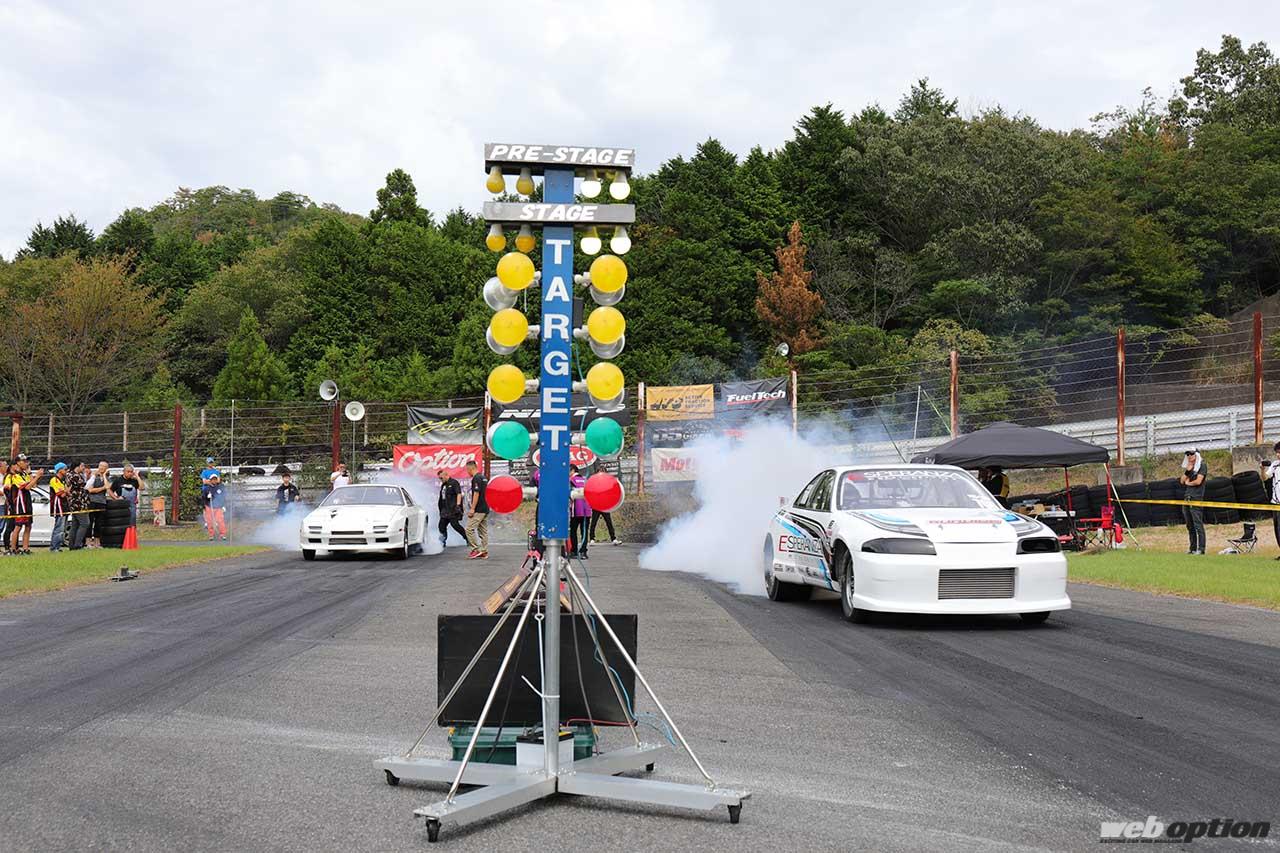 「「現役でゼロヨンに挑む昭和平成の名車たち！」ドラッグスリップを飾るネオクラマシンをピックアップ!!」の1枚めの画像