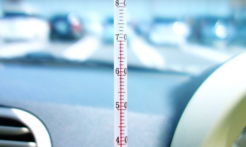 車内温度計の写真イメージ