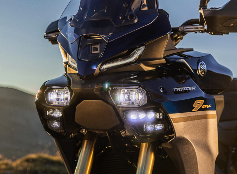 2025-Yamaha-MT09ATRDXCS-EU-Detail-001-03B