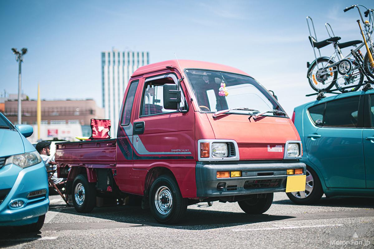 足元だけピカピカに！「開閉式のリア窓がオキニです」経年劣化にヤレ感