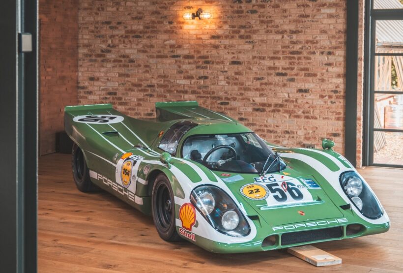 5500人ものポルシェ・ファンが、英国のビスターで開催された「メガフォニックス ’25」に参加した。