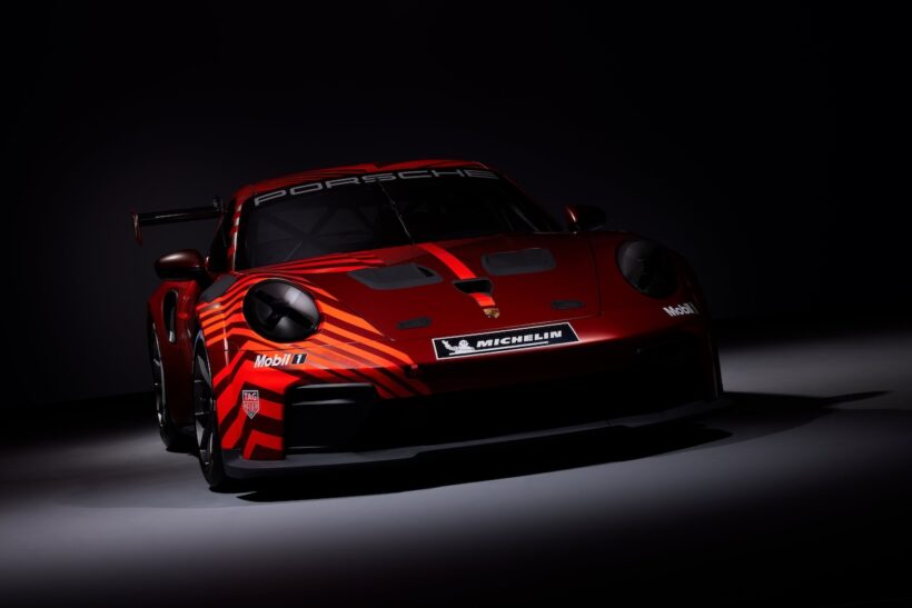 新型ワンメイクレーシングカー「ポルシェ 911 カップ」のエクステリア。