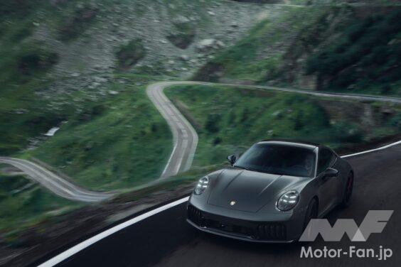 トランスファガラシャンを走行する「911 カレラ 4 GTS “トリビュート トゥ トランスファガラシャン”」。