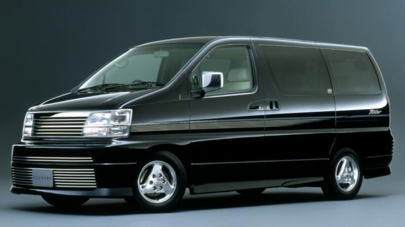 1998年にデビューした初代「エルグランド・ライダー」