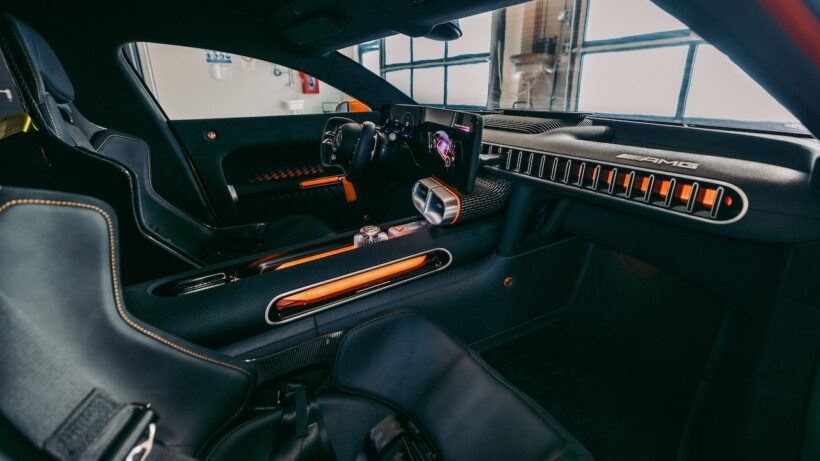 耐久走行チャレンジを敢行した「コンセプト AMG GT XX」。