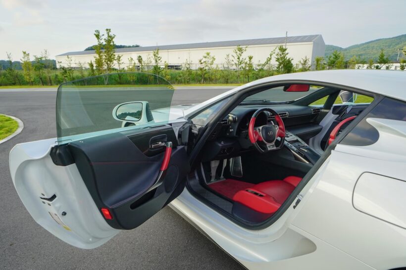 2012年式「レクサス LFA」。