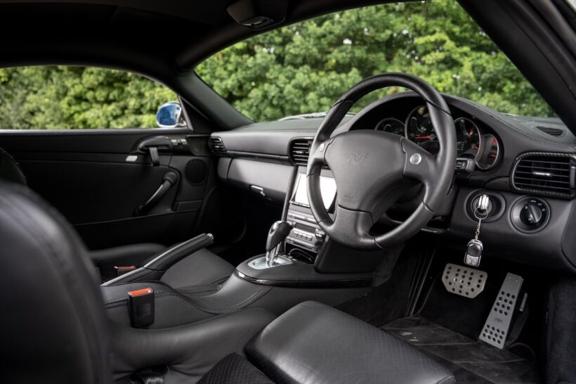 2013年式「ルーフ CTR3クラブスポーツ」。