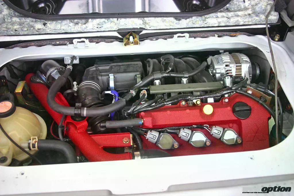 超レアな三菱アイのブーストアップ仕様、現る」ビッグスクーター感覚の