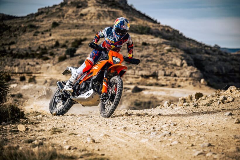 KTM 390シリーズにダートで遊べるモデルが追加！ENDURO R発売 | Motor