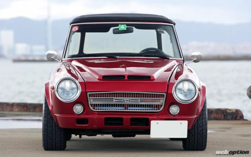 60年前の2代目フェアレディが大覚醒！」SRL311を現代モンスター