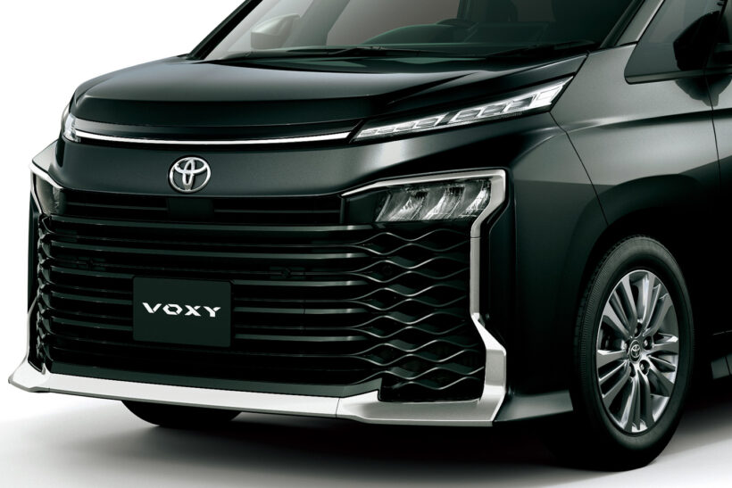 トヨタ　VOXY ヴォクシー（トヨタ）の歴代モデル・グレード別カタログ情報