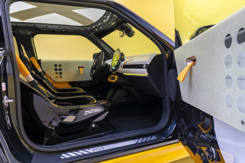 デウス エクス マキナが手がけた「MINI ジョン クーパー ワークス エレクトリック “スケグ”」。