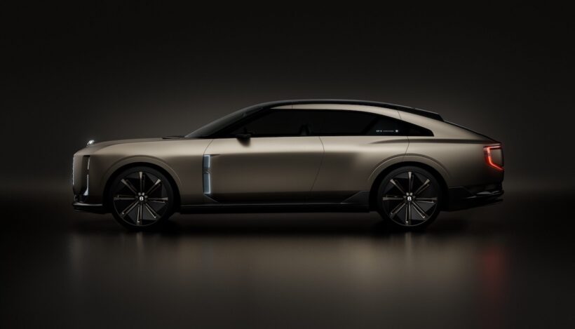 2025年、ベントレーは未来のデザインを予告する「EXP 15」を発表。今回の生沢氏とウィリアムズ氏の起用は、未来に向けたデザインビジョンを後押しする取り組みの一環となる。