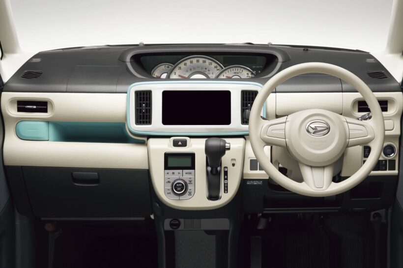 「ムーヴキャンバス」のコクピット