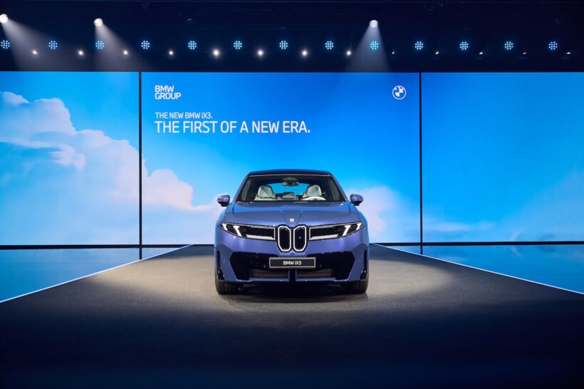 IAAモビリティ 2025でワールドプレミアされた「BMW iX3」は、ハンガリーのデブレツェン新工場で2025年後半から量産を開始する。