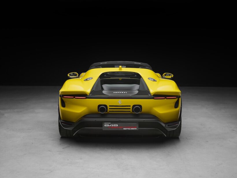 新型プラグインハイブリッドスーパースポーツ「フェラーリ 849 テスタロッサ スパイダー」のエクステリア。