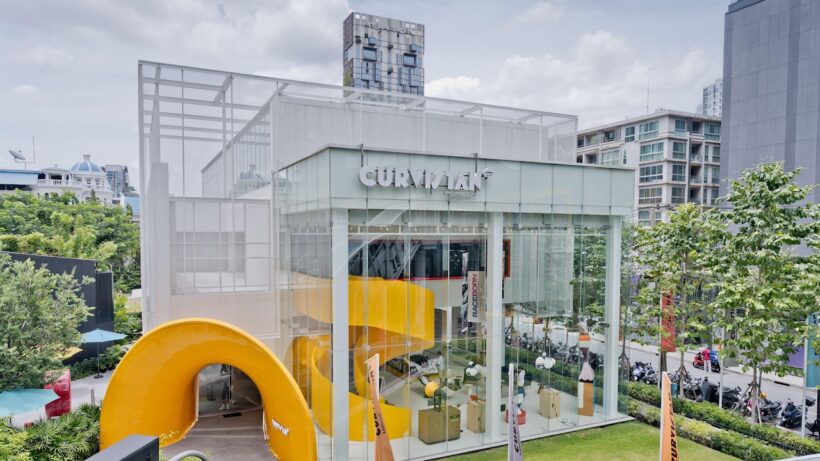 ポルシェ・ファンのためのカフェスペース「クルヴィスタン バンコク（Curvistan Bangkok）」。