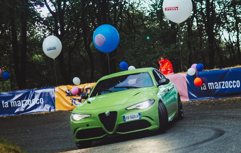 今回、2019年の『6アンダーグラウンド』に登場した「アルファロメオ ジュリア クアドリフォリオ」も大きな話題を集めることになった。