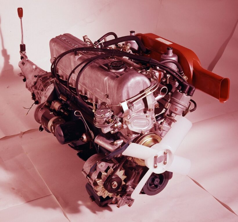 スカイライン2000GT-XのL20型ツインキャブエンジン