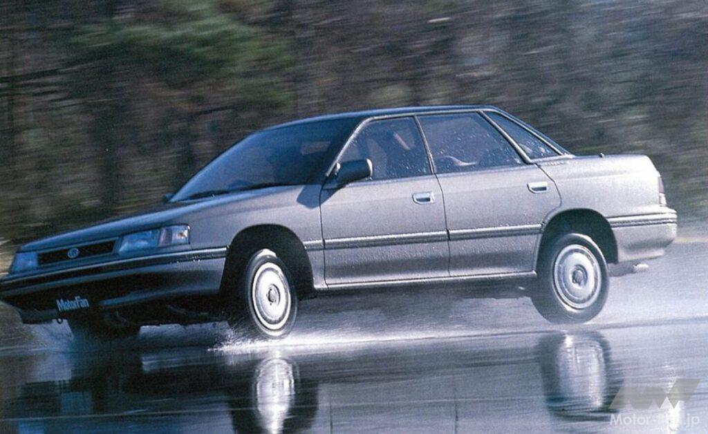 1989年にデビューしたレガシィ・セダン」