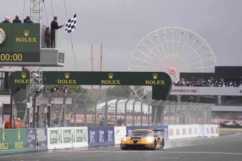 ポルシェ 911 GT3 Rが、ル・マン24時間レースでLMGT3クラス優勝を達成。