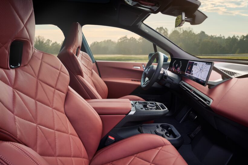 「BMW iX」改良新型のエクステリア。