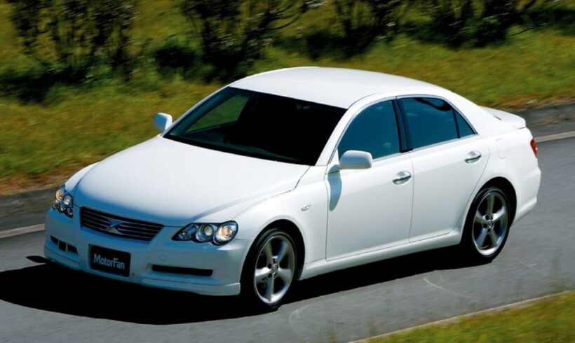 2004年にデビューした「マークX」